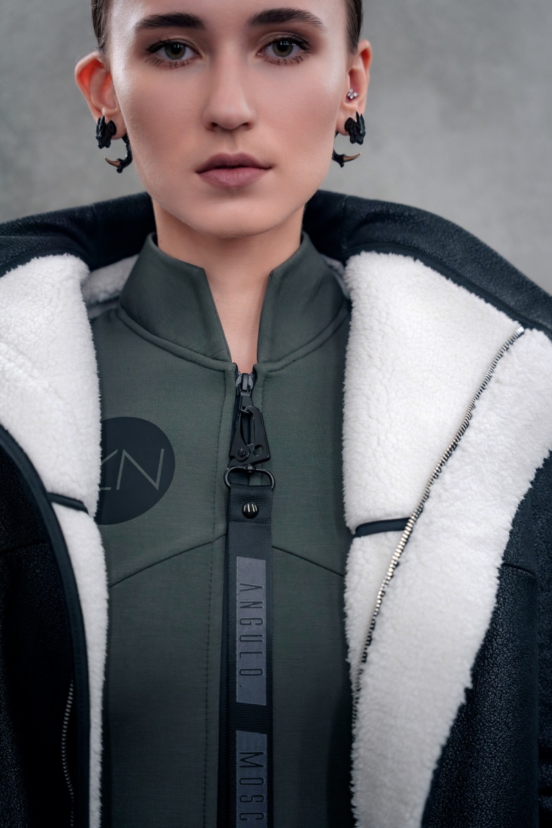 ������� ������ Angulo