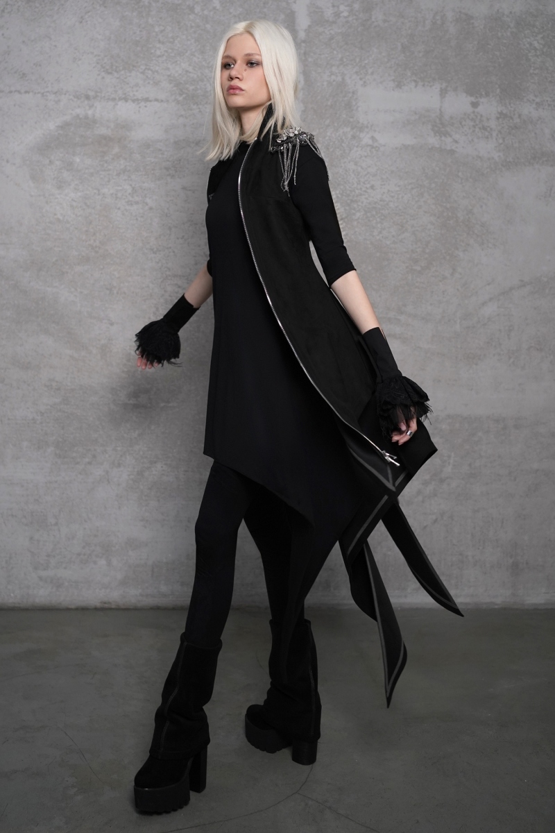 ����� Eleven Dark Shine