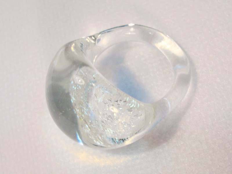 Кольца с прозрачными камнями