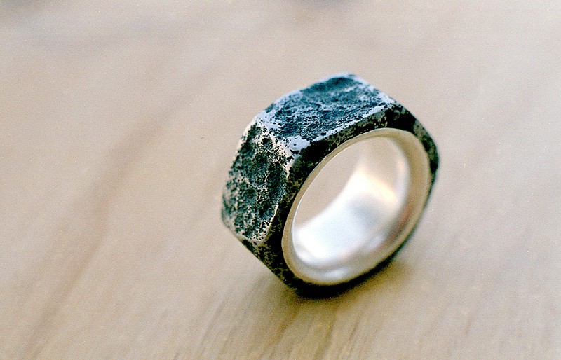 Серебряное кольцо Mutter