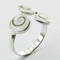 Серебряное кольцо с ракушками глаз шивы
