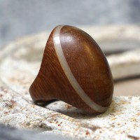 Кольцо из дерева