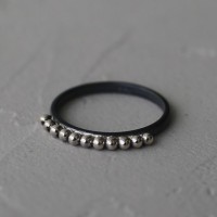 Серебряное кольцо с чернением Dots