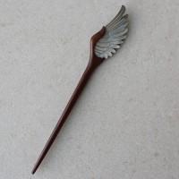 Шпилька для волос из дерева с перламутром