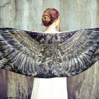 Палантин из модала Black Wings