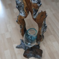 Высокая ваза из стекла и дерева