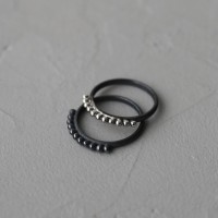 Серебряное чернёное кольцо Dots
